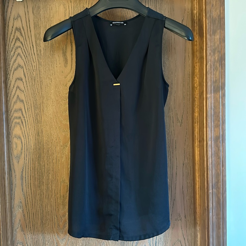 Express tank with gold detail